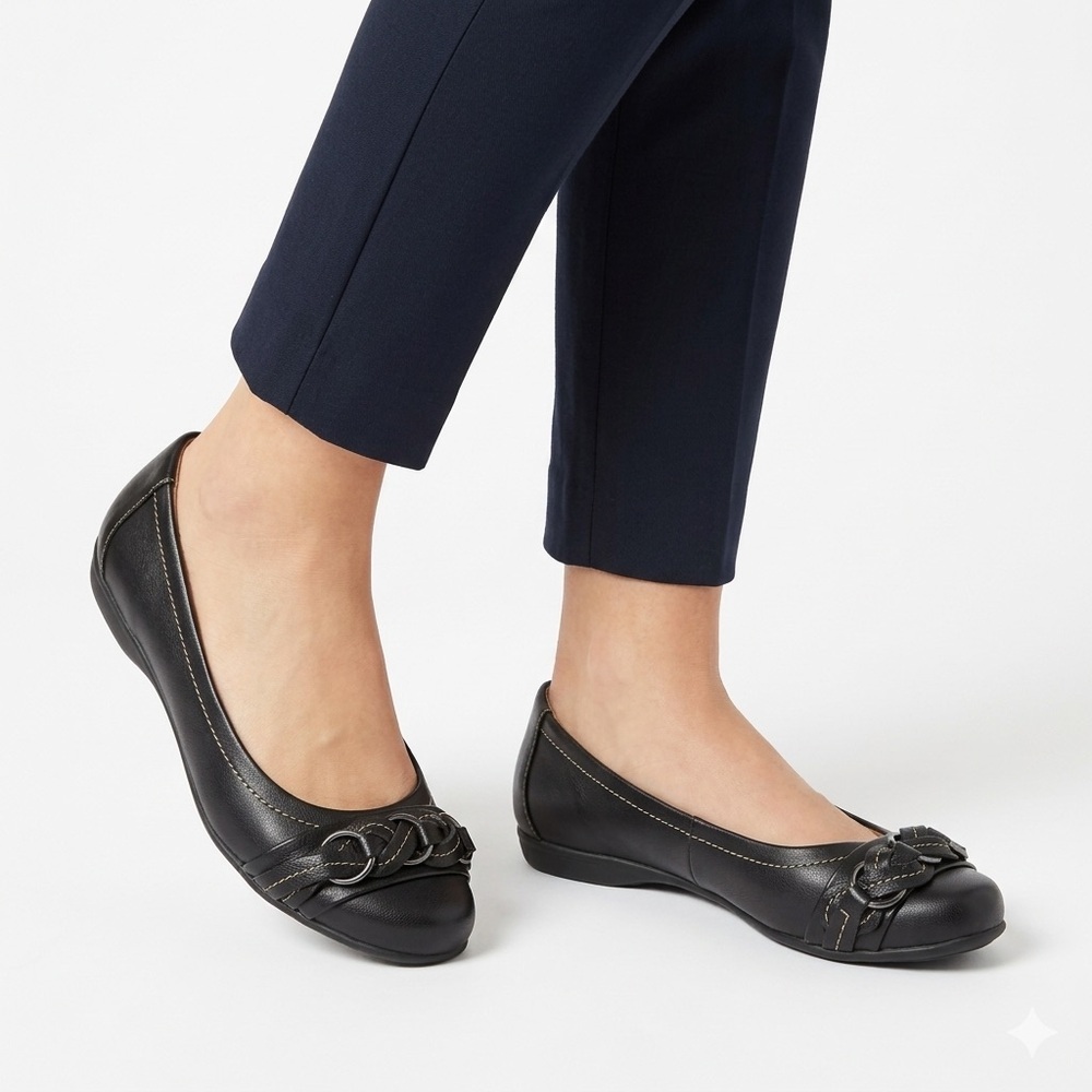 Softspots Comfortiva Posie Women's Black Leather Flats Size 7WW New